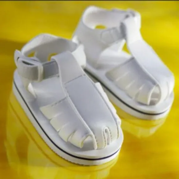 A pair of shoes