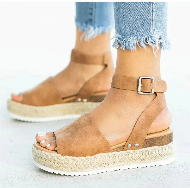 Aquilina® | Fashionable Sandals For Women