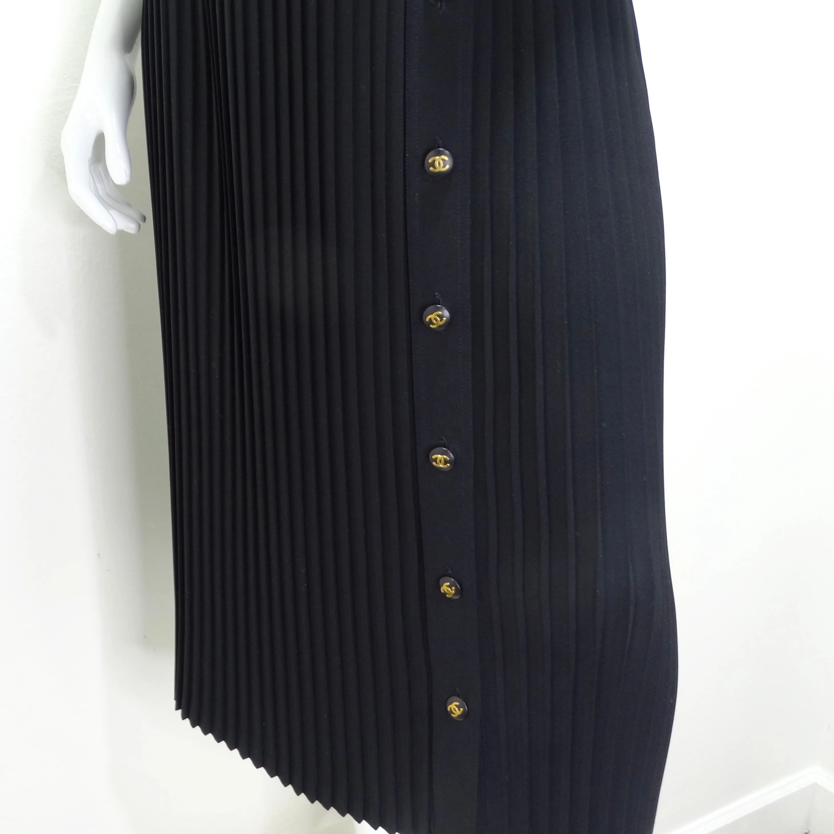 Chanel 90s Black Pleated Midi Skirt