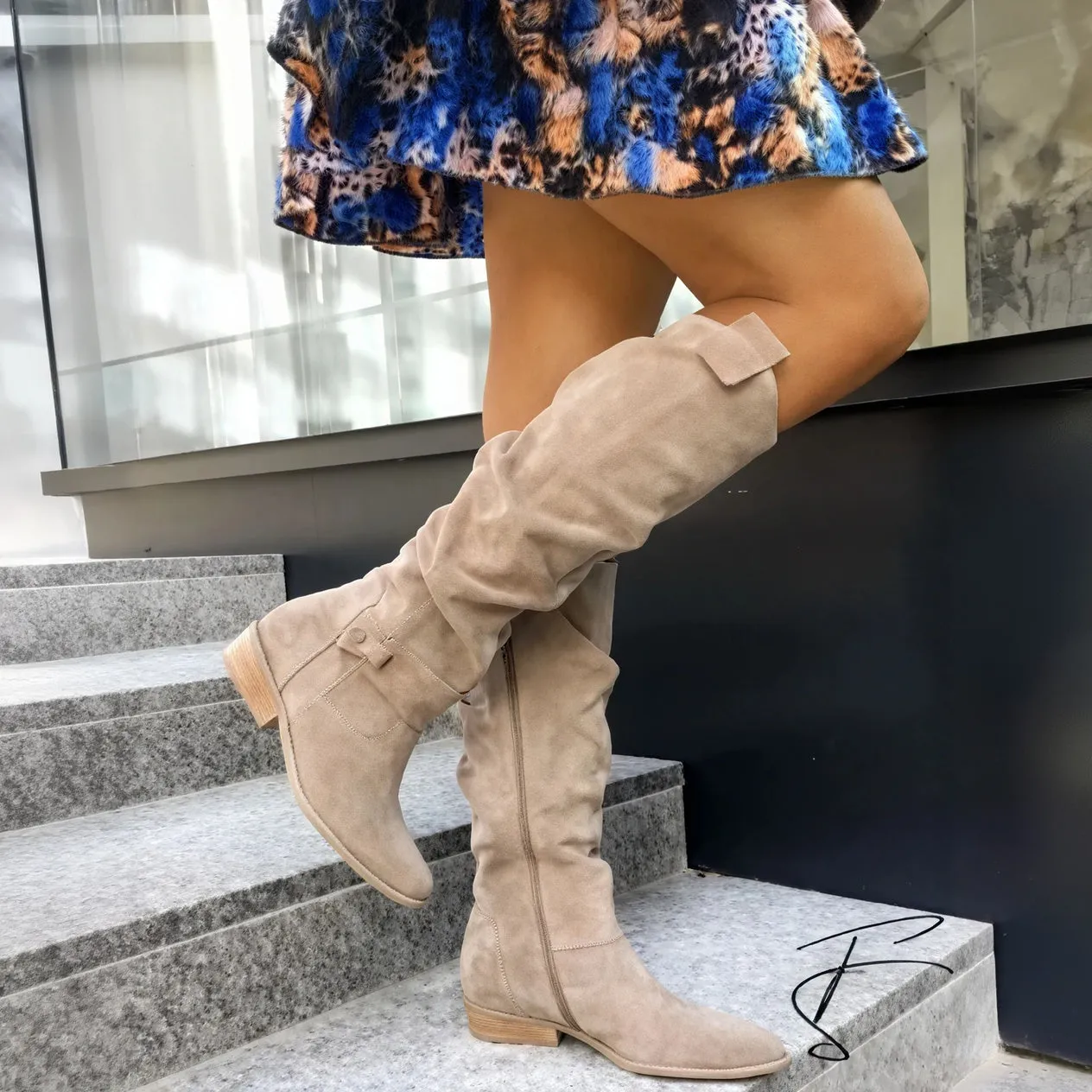 Chic Knee-High Slouchy Boots