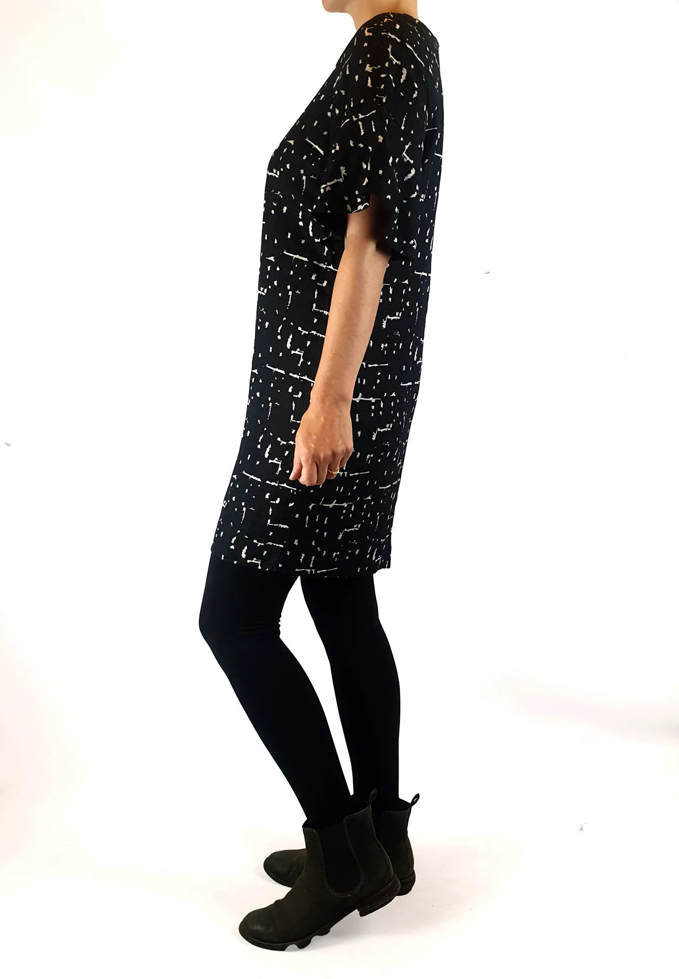 Country Road black print 1/2 sleeve dress size 8