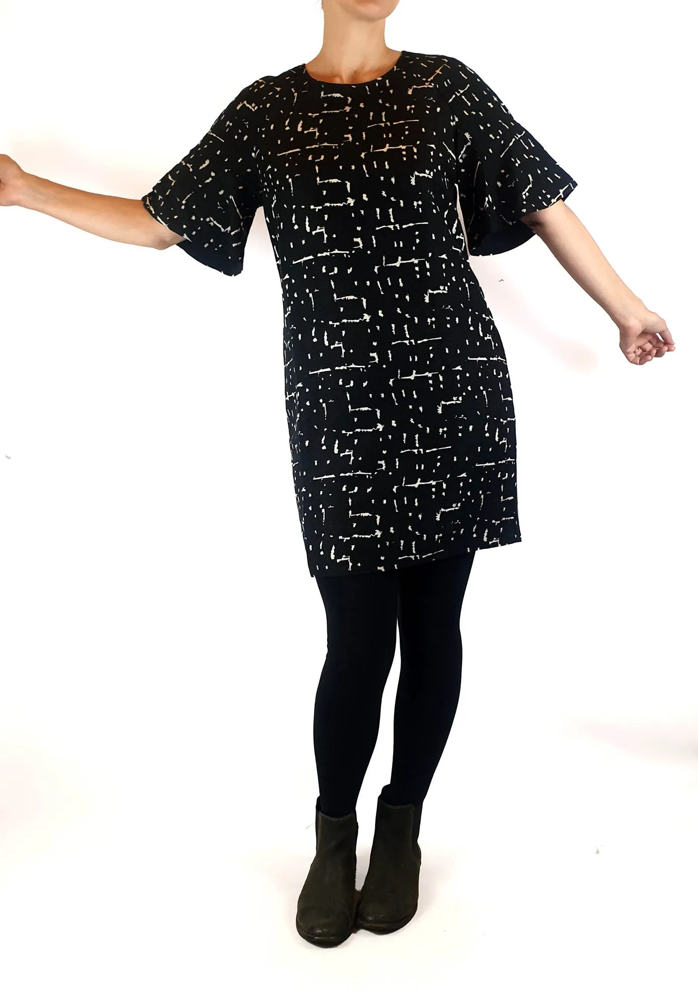 Country Road black print 1/2 sleeve dress size 8