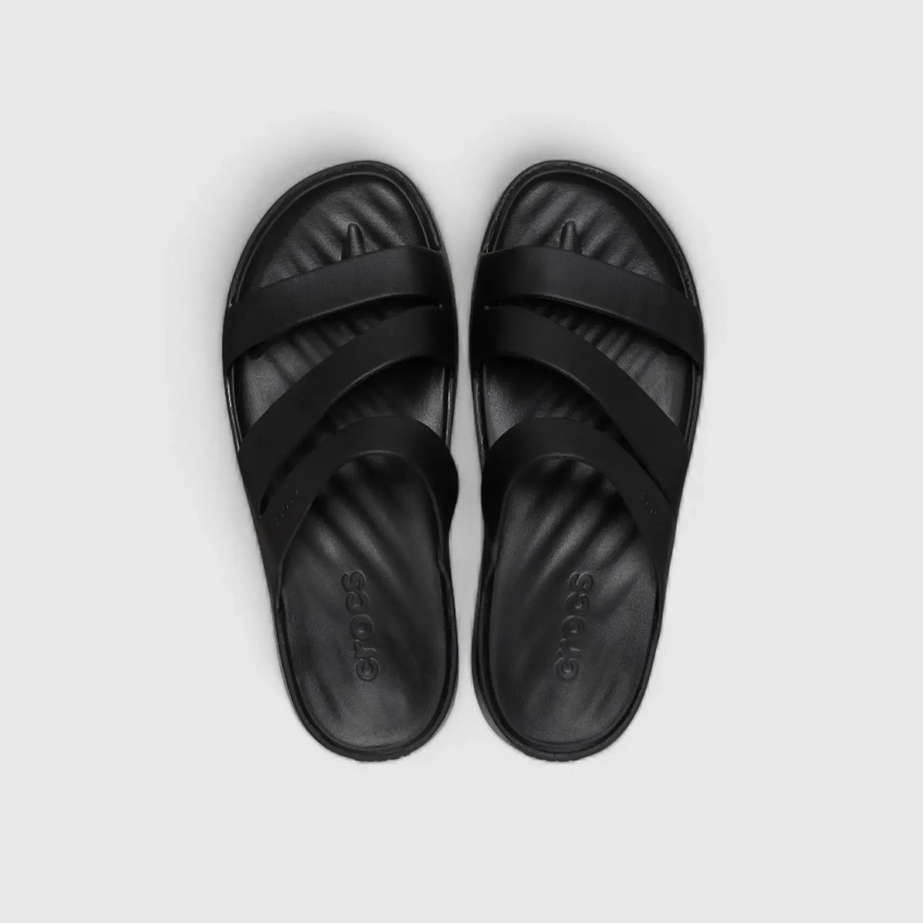 Getaway Strappy Black 209587