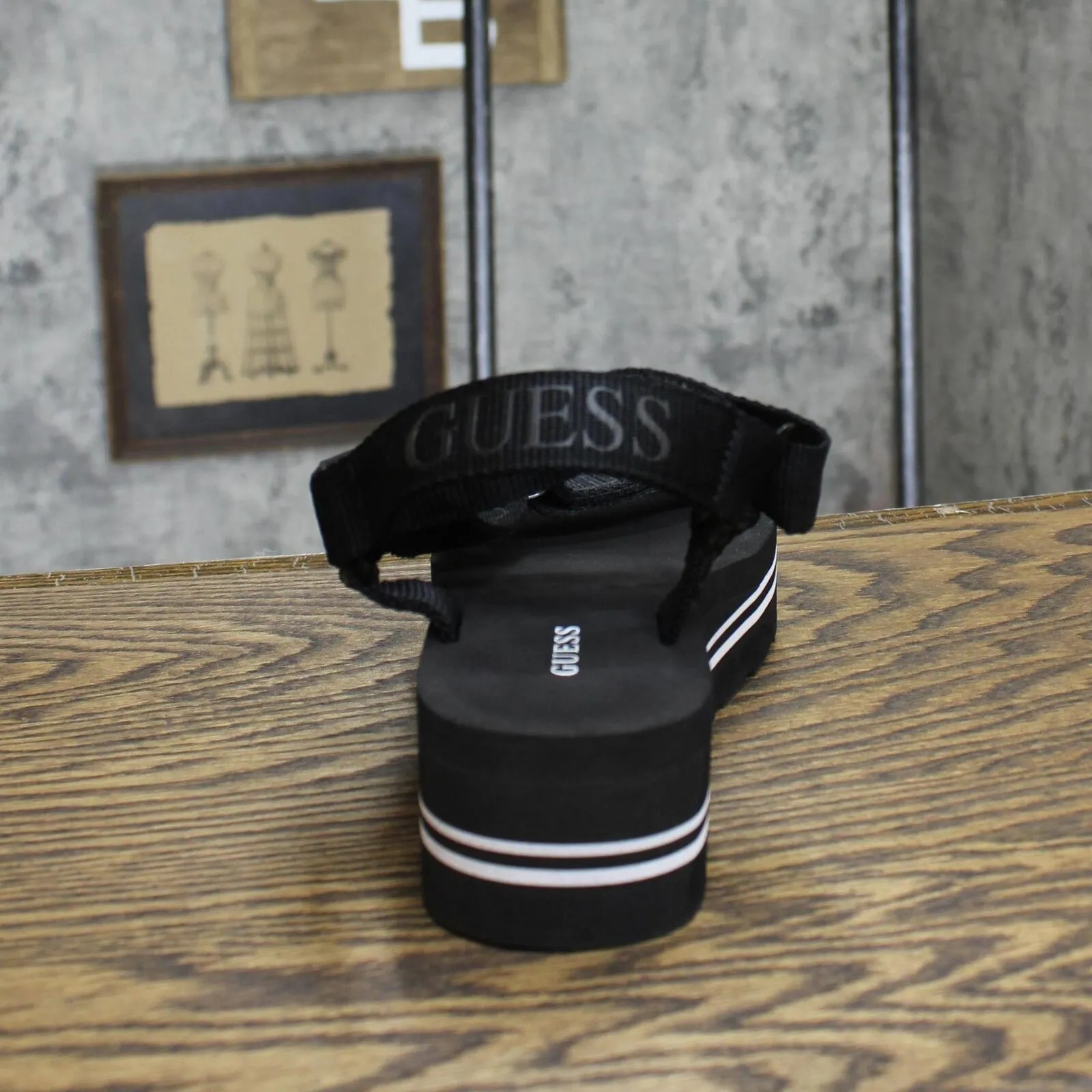 Guess Ankle Strap Flatform Sandals Amputee Replacement Left Shoe Only Black 9.5M