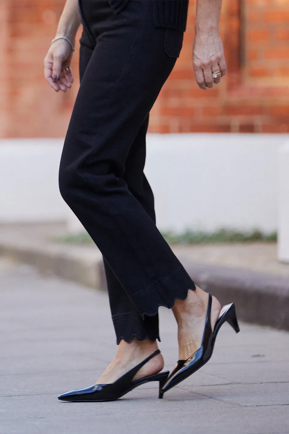 Harper Slim Leg Jean - Black