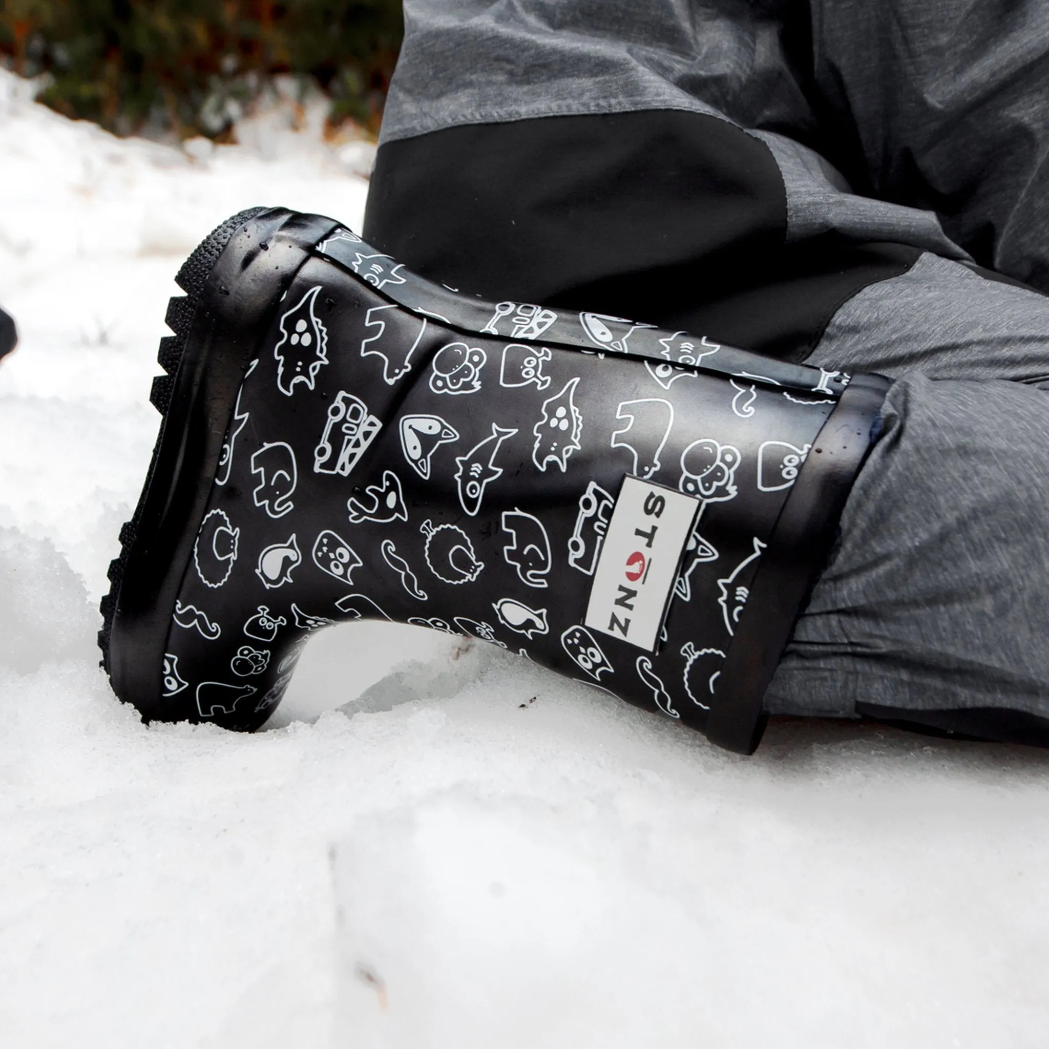 Kid's Stonz rubber Rain Boots in Black animal print