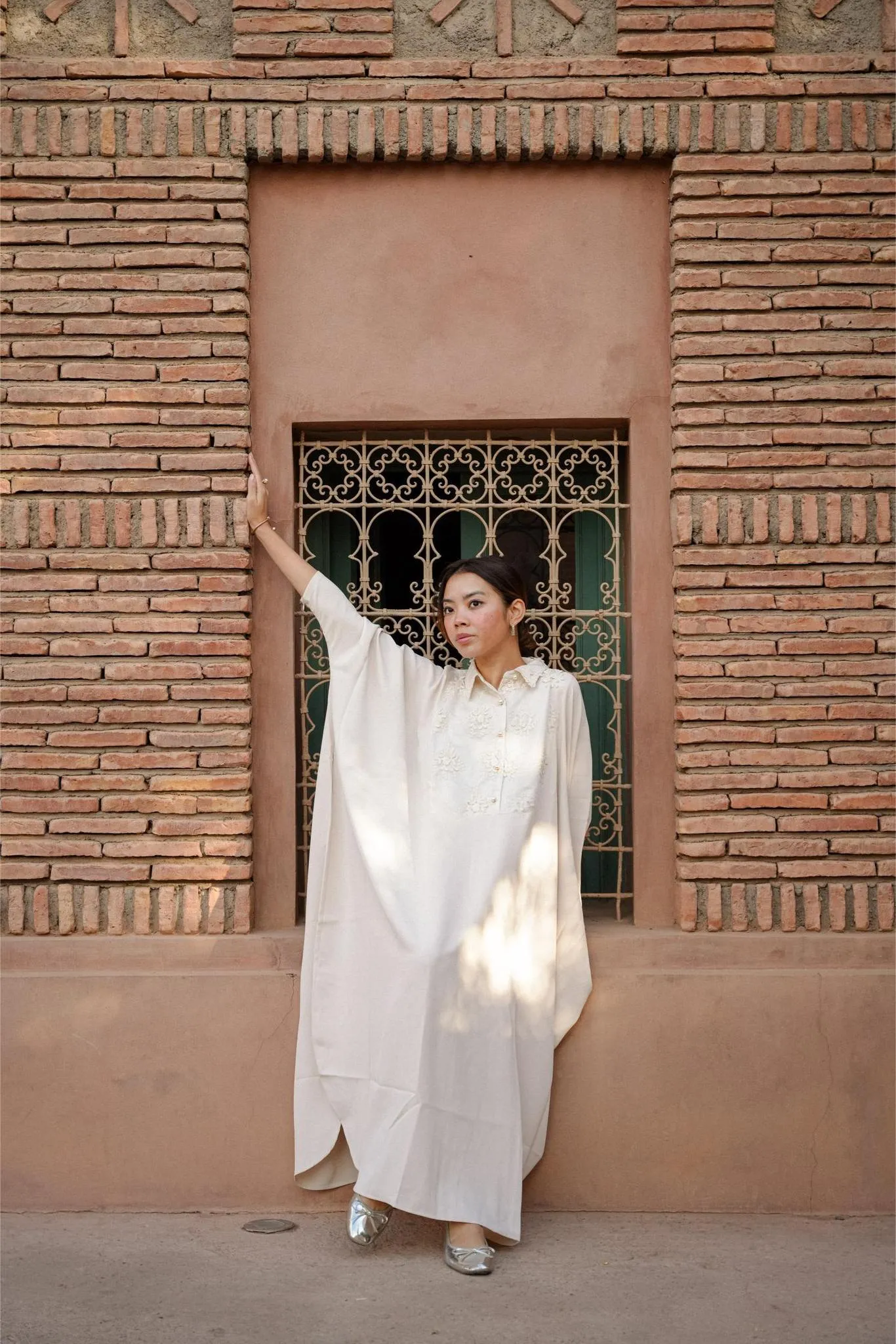 NAHLA KAFTAN IN PEARL