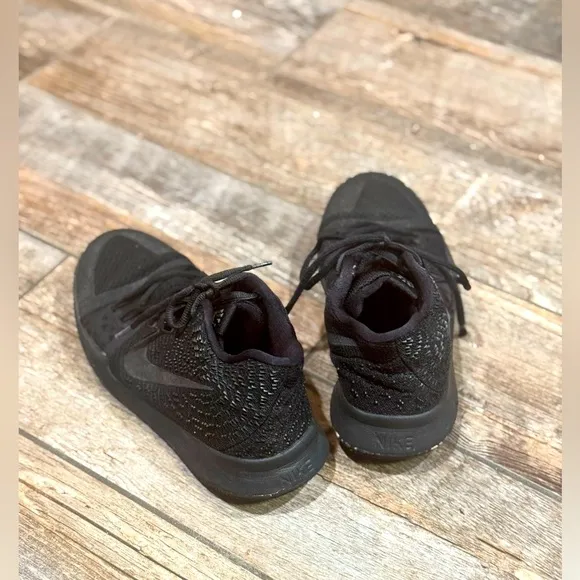 Nike Kyrie 3. - Black Marble​