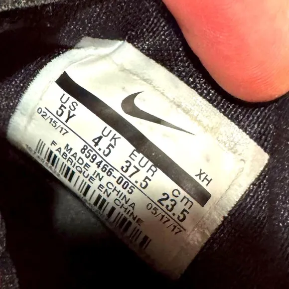 Nike Kyrie 3. - Black Marble​