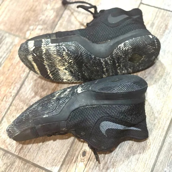 Nike Kyrie 3. - Black Marble​