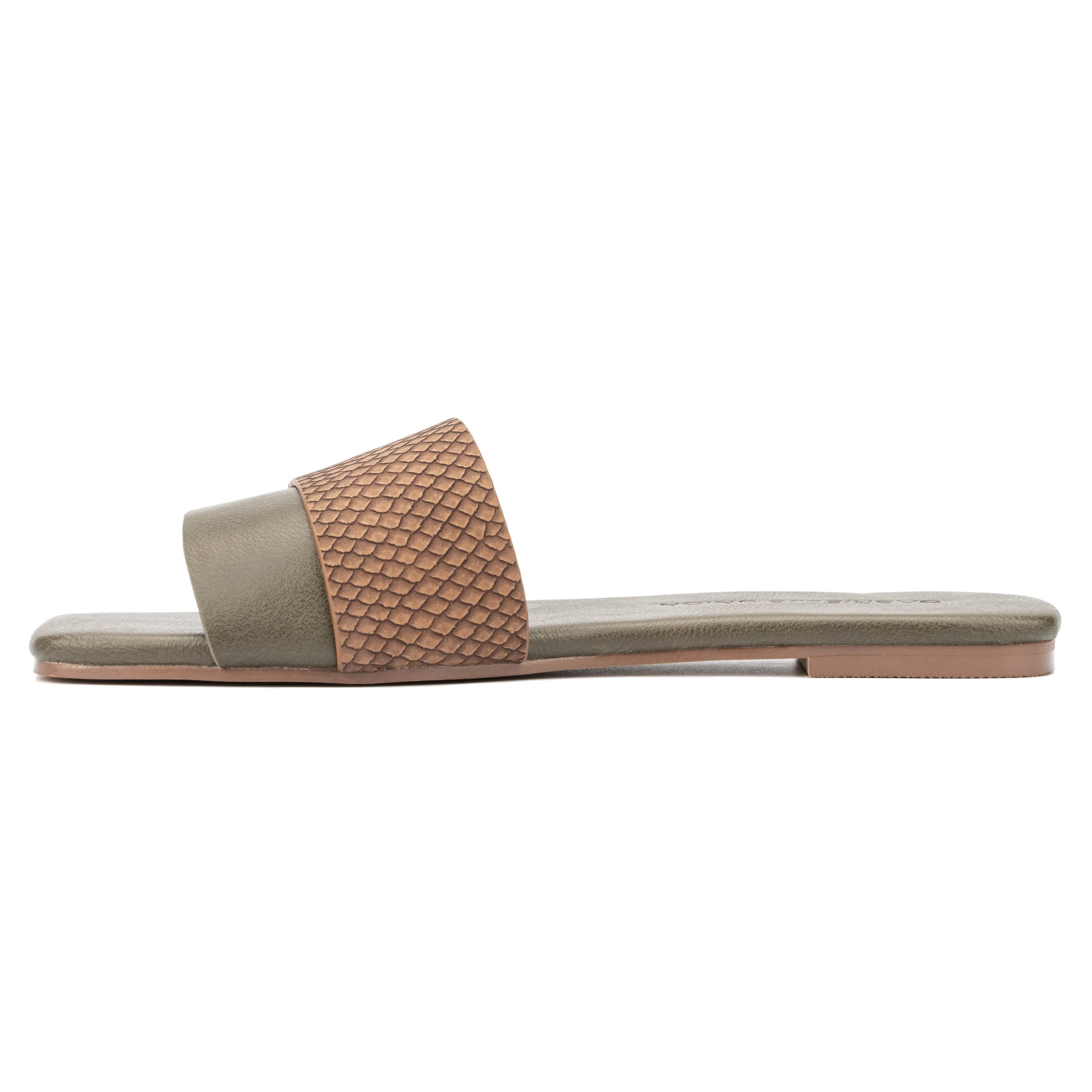 Olivya Flat Sandal