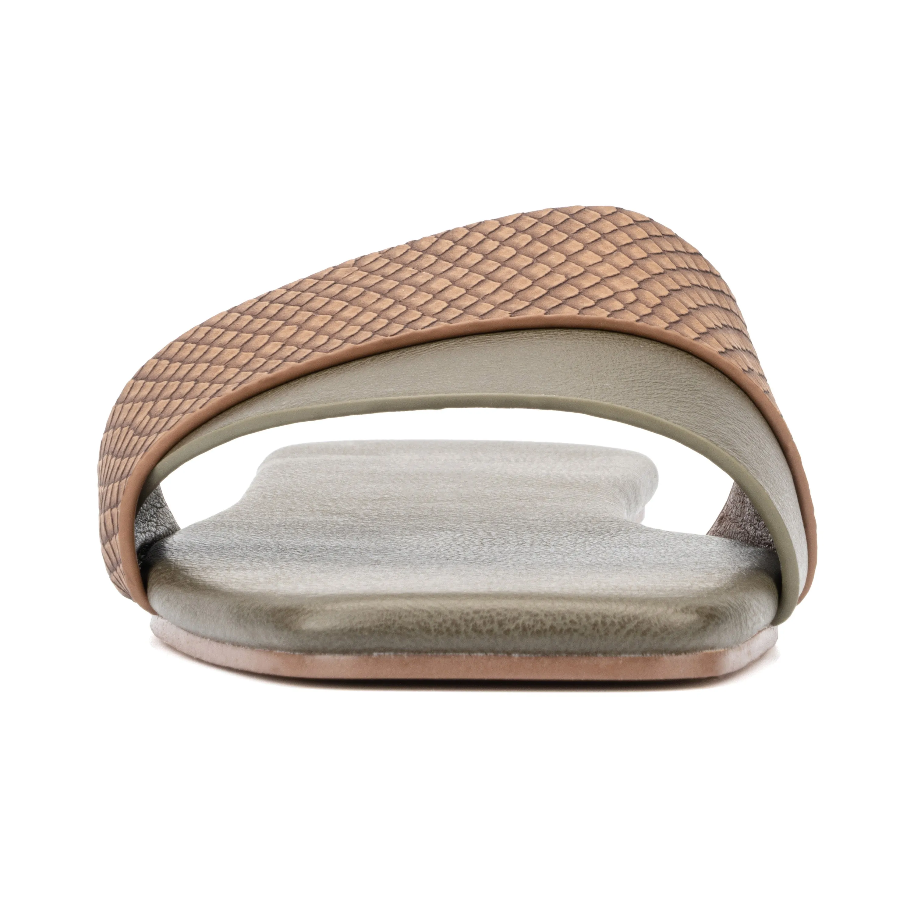 Olivya Flat Sandal