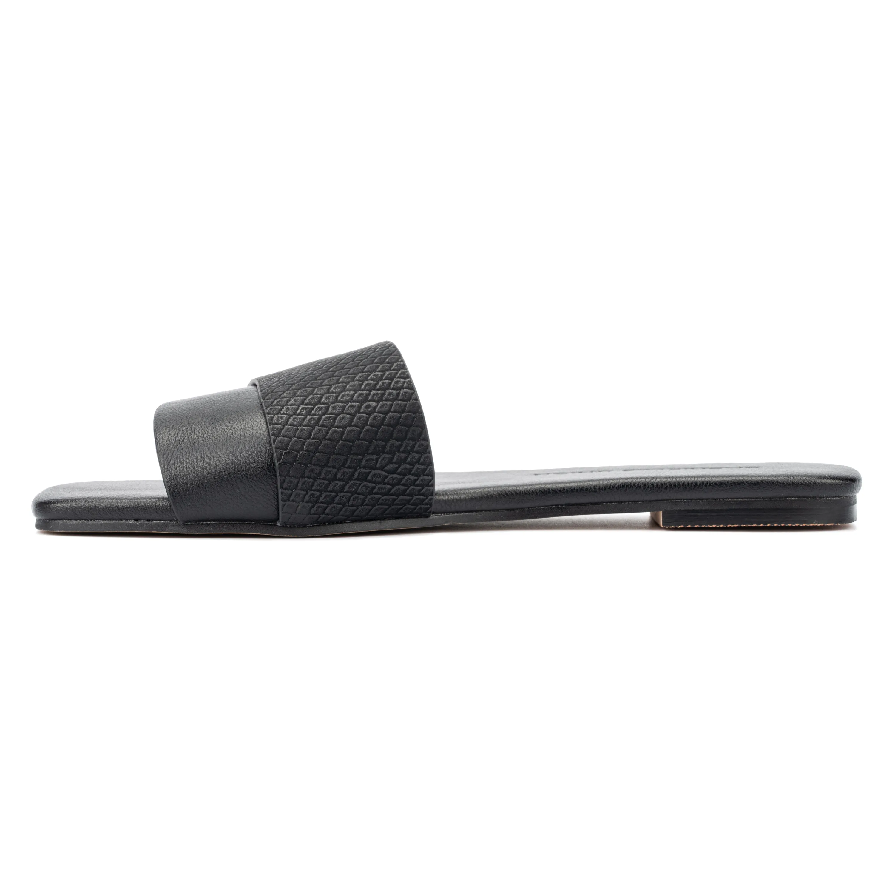 Olivya Flat Sandal