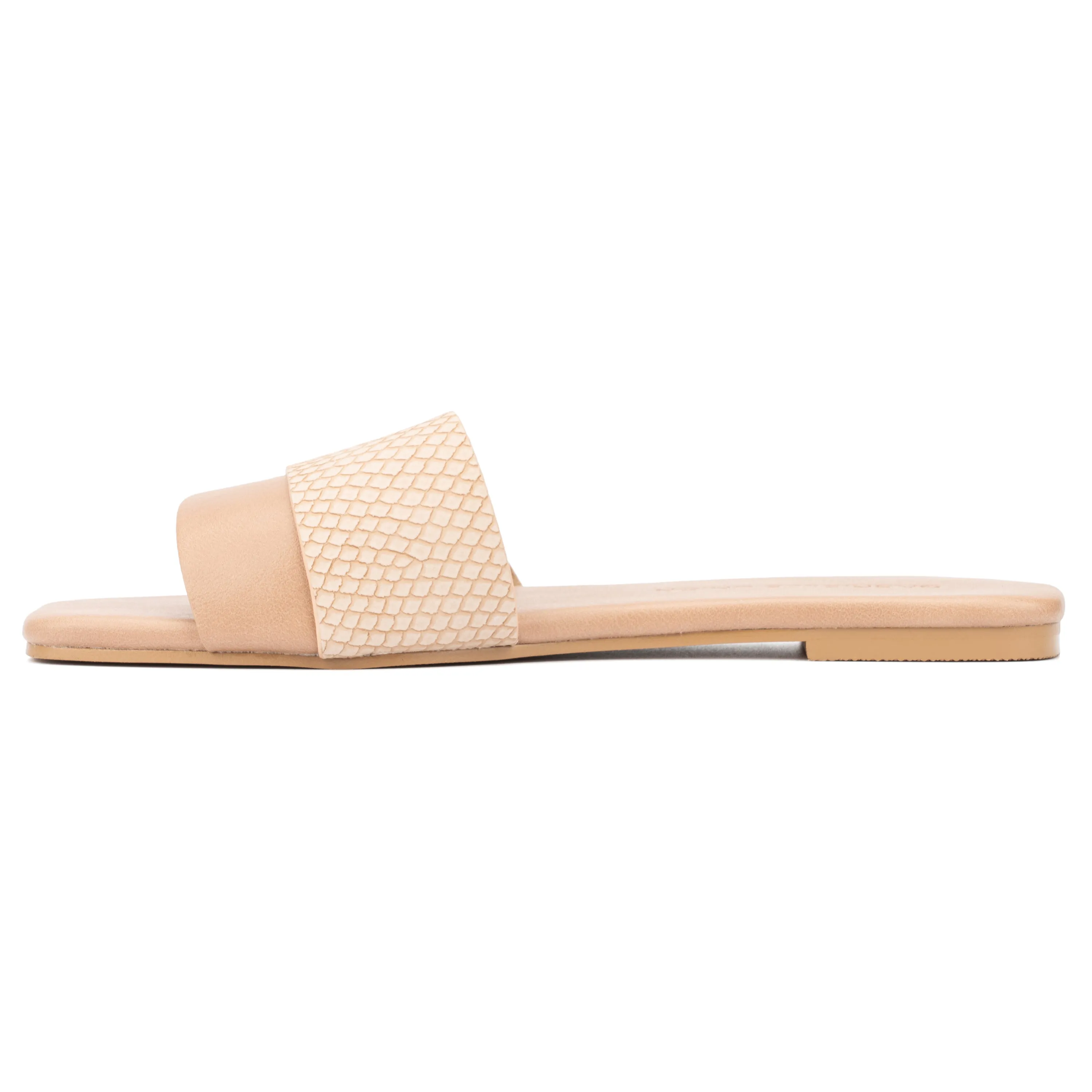 Olivya Flat Sandal