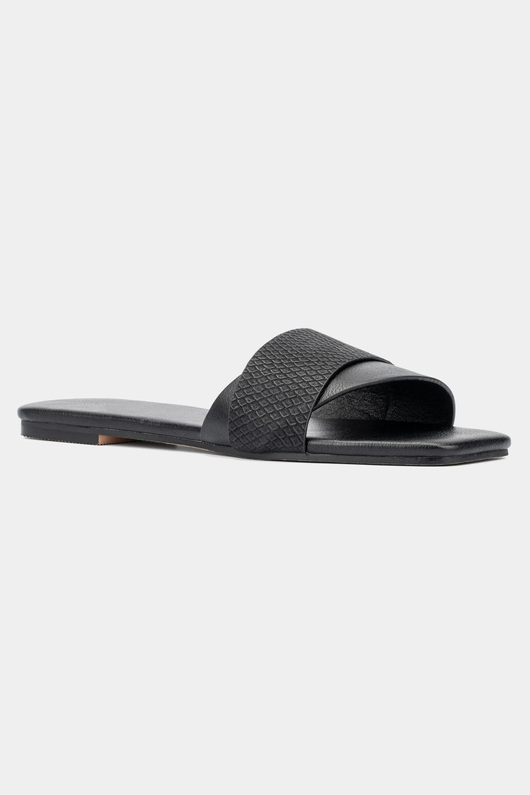 Olivya Flat Sandal
