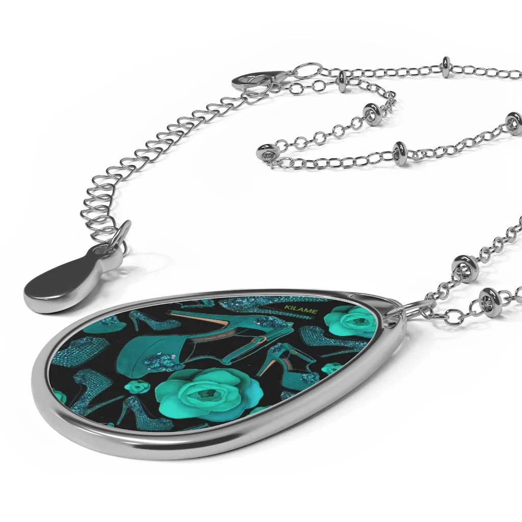 Oval Necklace 'Green crystals shoes'