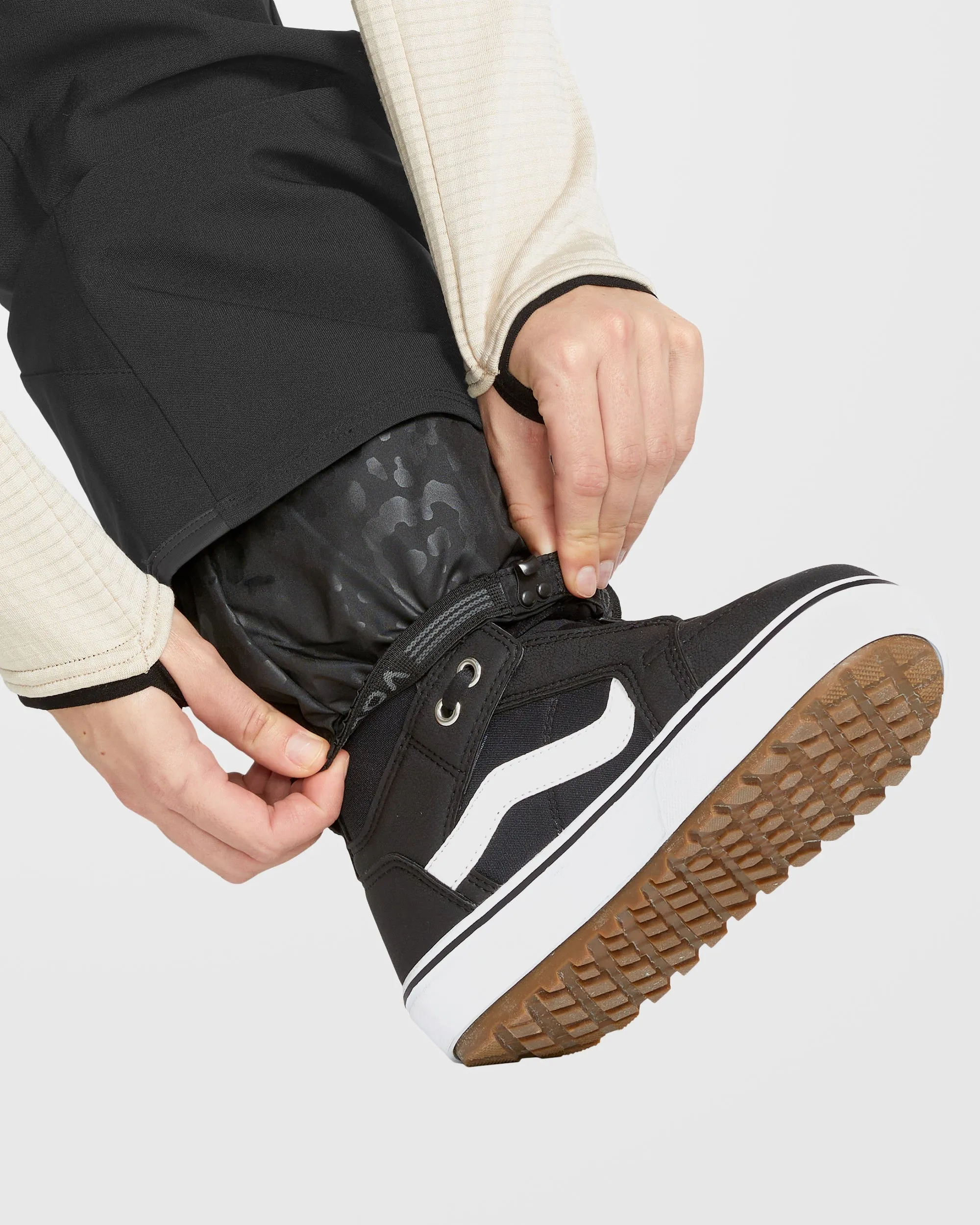 Swift Bib Latzhose - Black