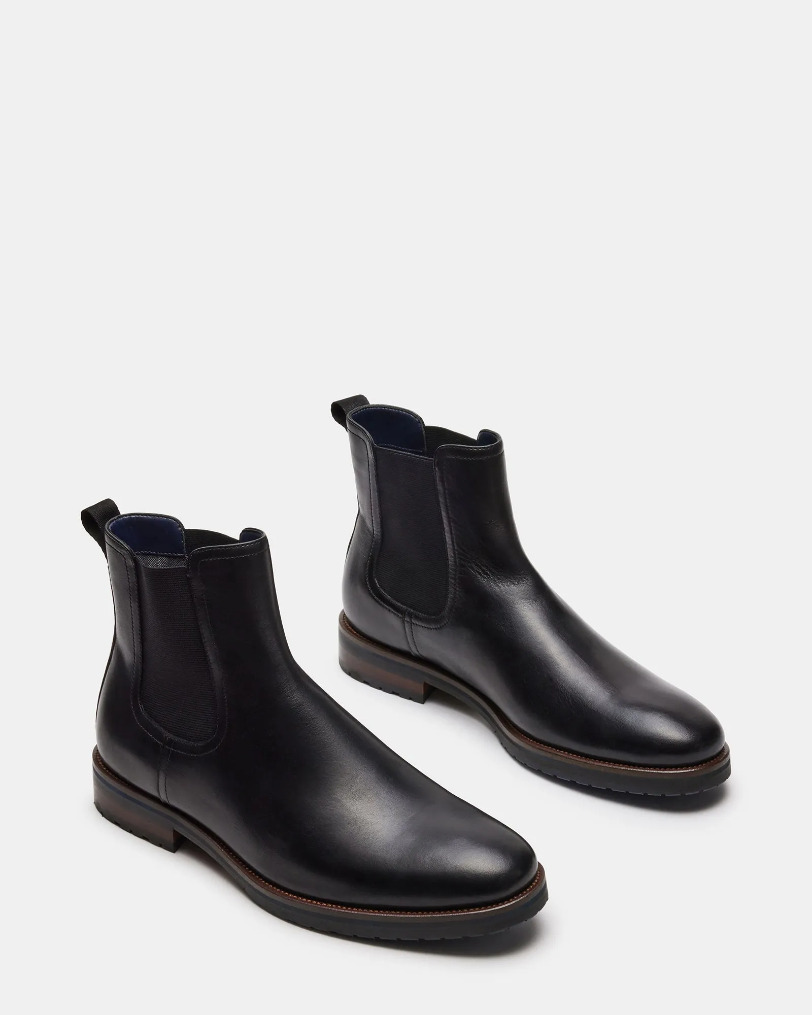 SYRE BLACK LEATHER - SM REBOOTED