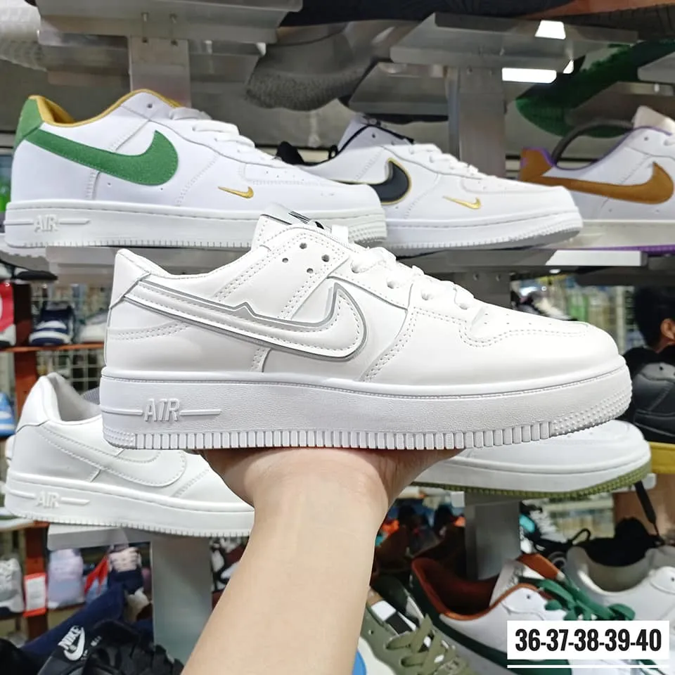 Women's Sneakers